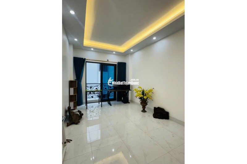 Nhà Đep Bắc Từ Liêm, Ô Tô Đỗ Cửa, 5 Tầng, Diện Tích 30M2 Giá 6,3 Tỷ( Có Thương Lượng)