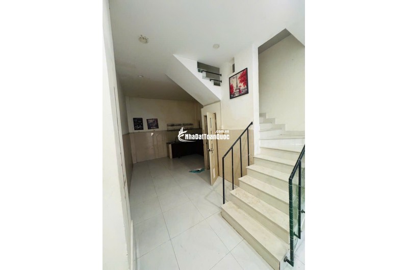 BÁN NHÀ HXH NGUYỄN QUÝ YÊM BÌNH TÂN - 40M2 2TẦNG 2PN 2WC - 4.55 TỶ TL