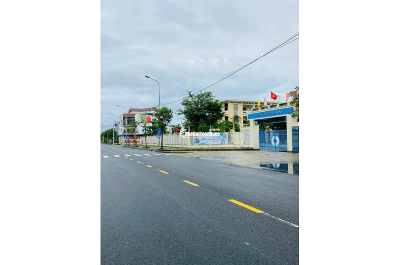 BÁN ĐẤT TĐC BÌNH KỲ – VIEW CÔNG VIÊN – DT 100M2 –  GIÁ TỐT. LH:0905138556.