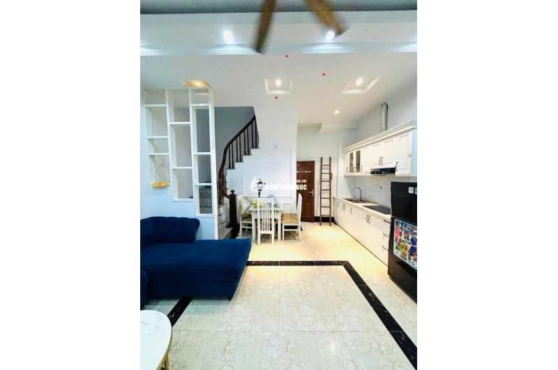 BÁN NHÀ PHÚC LỢI LONG BIÊN DT 35M2 VÀI BƯỚC RA Ô TÔ TRÁNH HÀNG XÓM VINHOME FULL ĐỒ Ở SƯỚNG