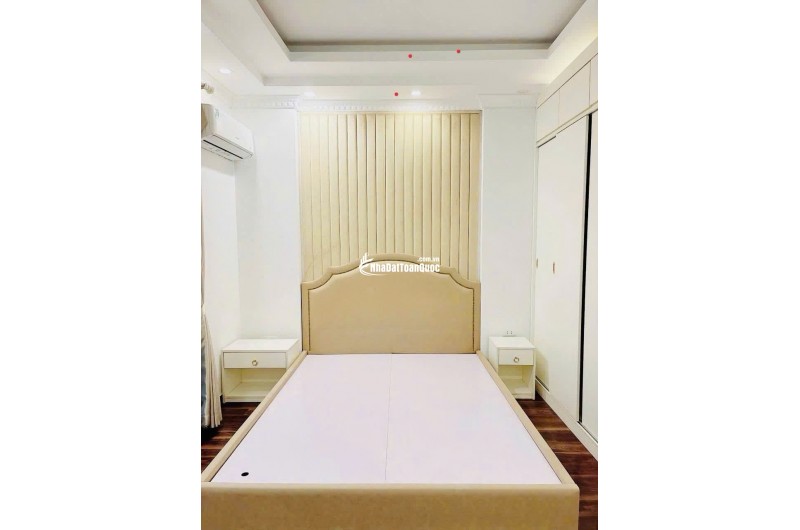 BÁN NHÀ PHÚC LỢI LONG BIÊN DT 35M2 VÀI BƯỚC RA Ô TÔ TRÁNH HÀNG XÓM VINHOME FULL ĐỒ Ở SƯỚNG