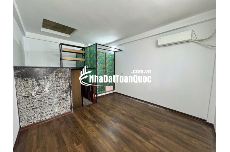 BÁN NHÀ LĨNH NAM Ô TÔ CÁCH 20M GẦN CHỢ, GẦN TRƯỜNG ĐẠI HỌC 32M GIÁ YÊU THƯƠNG