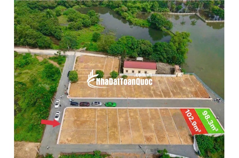 Bán nhanh lô góc view hồ đẹp, dt 100m2 full thổ cứ, ngay QL21, khu CNC Hòa Lạc, giá 3tỷ