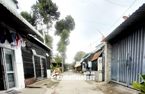  BÁN DÃY TRỌ CÓ DÒNG TIÈN HÀNG THÁNG VỚI 260M2 chỉ 11.5 TỶ - TRUNG TÂM DĨ AN.