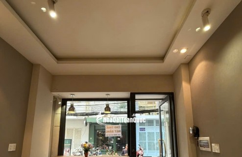 Cho thuê mặt bằng 150/31 Nguyễn Trãi Quận 1 siêu đẹp