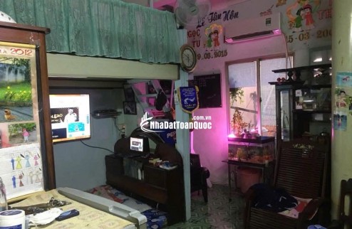 Bán nhà tập thể tầng 2 ngay mặt tiền 638 Lê Hồng Phong Q10