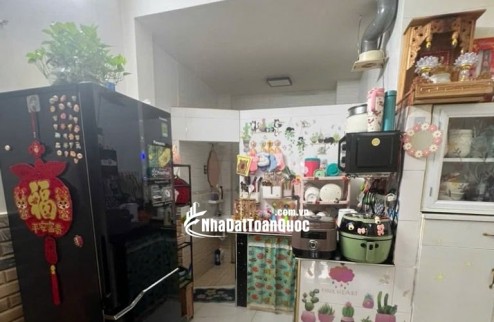 Cần Bán Gấp Nhà Giá Rẻ Nguyễn Văn Cừ P.2 Q.5- Giá chỉ 6,6tỷ TL