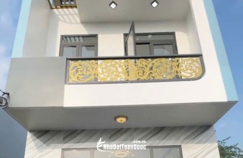  NHÀ PHỐ 4 TẦNG, SÁT BÊN SÀI GÒN – KDC LONG HÒA, LONG AN GIÁ BÁN: 2 TỶ 400 TRIỆU