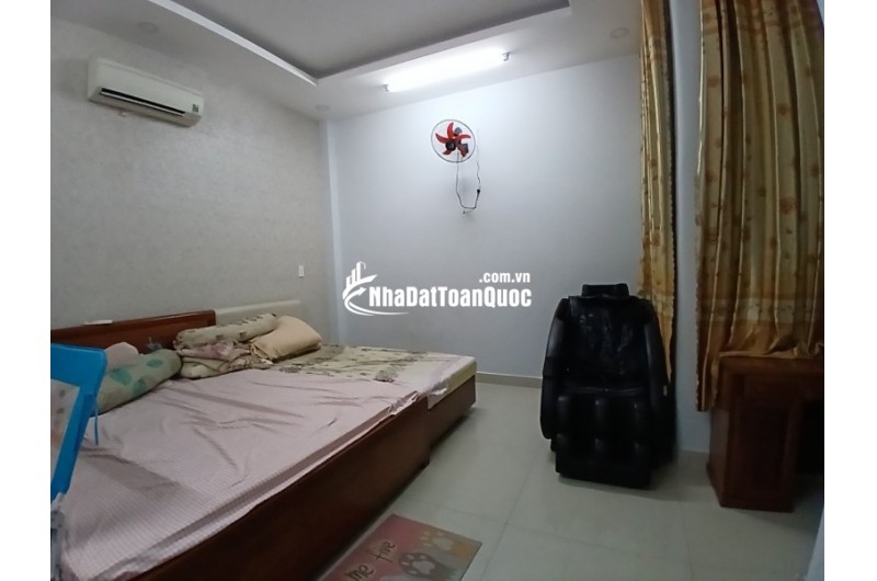 Bán nhà 3 tầng đường Trần Thị Điệu, Phường  Phước Long B, Q9, Thủ Đức, TP HCM. DT - 95m2, 3 tầng. Giá 7.3 tỷ, SHR - 0933125879