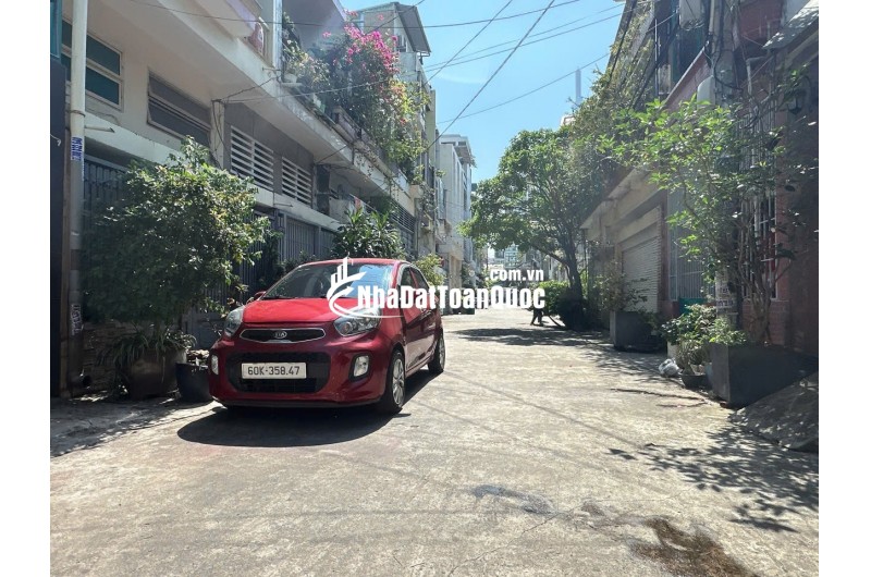 Bán nhà nát tặng GPXD HXH Quang Trung thông thương ngang 4m 56m2 tiện xây siêu phẩm chỉ 5.6 tỷ.