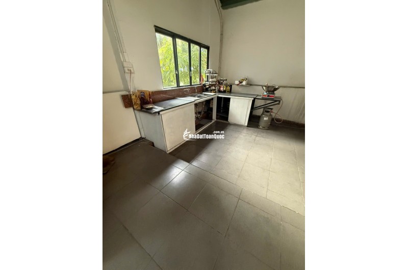 Cho thuê nhà 516 cộng hòa p13 q.tân bình 1 trệt 3 lầu