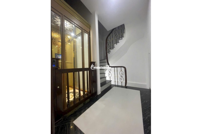 Bán nhà Hướng Nam, 36m2, Lò Đúc, 11-12  tỉ, 5 tầng thang máy