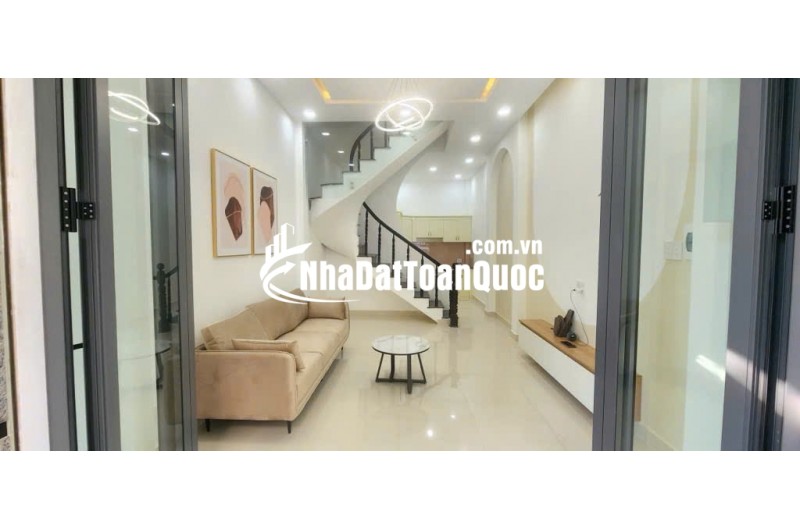 Bán nhà giá rẻ bất ngờ HXH Phan Huy Ích ngang 4m 31m2 3 tầng tặng nội thất nhỉnh 5tỷ.