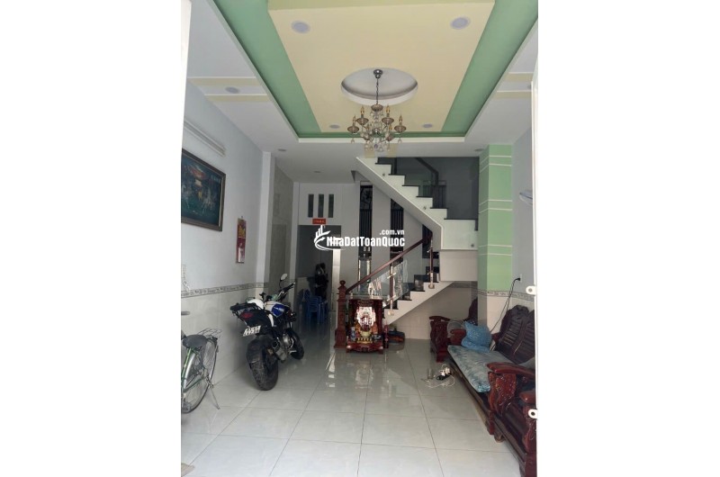 Bán nhà ngộp bank ngang 4m 54m2 hẻm xe hơi đường Nguyễn Văn Quá Quận 12 giá chỉ 4.X tỷ