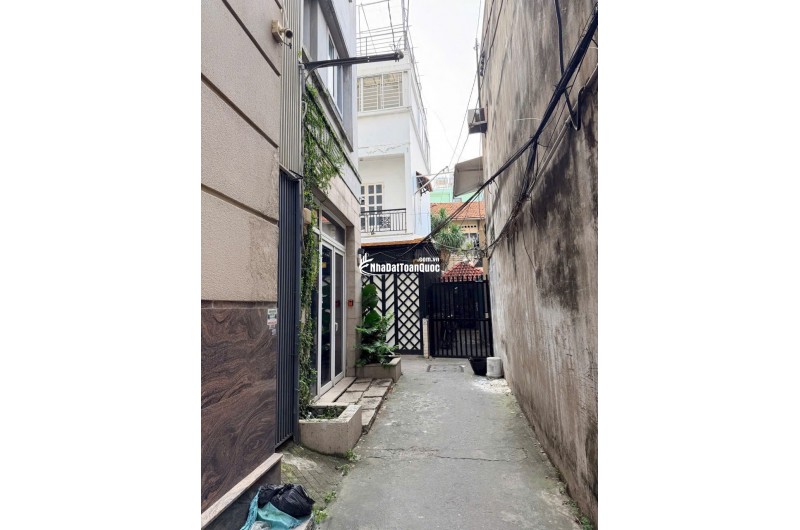 18/8B nhieu tứ phường 7 phú nhuận 3 lầu 4.8 tỉ