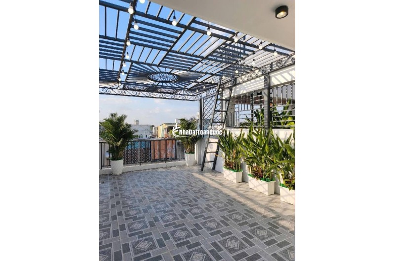 Nhà mới TL27 Q12 64m2 4 tầng hoàn công giá 6.x tỷ