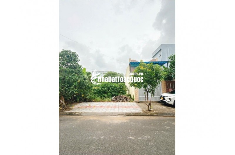 Bán lô PHAN KHÔI (6X21) - Hoà Xuân- Cẩm Lệ .DT 126m2 giá 5ty8 thương lượng lH 0942992361