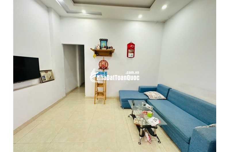 Bán nhà đường số 9, Phường Linh Tây, Thủ Đức, TP HCM. DT 76m2, cấp 4,  sổ hồng,  Giá 4.1 tỷ