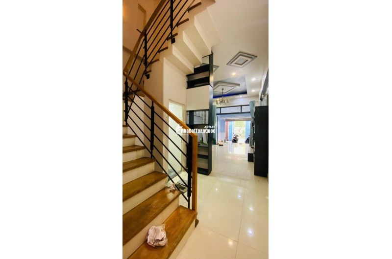 Bán nhà mặt phố đường số 128, Phước Long A,  Q9, Thủ Đức, TP HCM. DT  80m2, 4 tầng, 4PN, SH, 8.39  tỷ