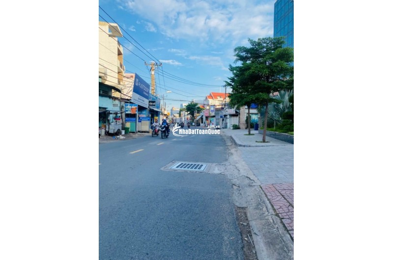 Bán nhà mặt phố đường số 128, Phước Long A,  Q9, Thủ Đức, TP HCM. DT  80m2, 4 tầng, 4PN, SH, 8.39  tỷ