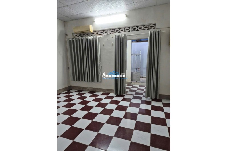 Bán Nhà Trung Tâm TP Nha Trang – Gần Chợ Đầm – Giá 2.15 Tỷ