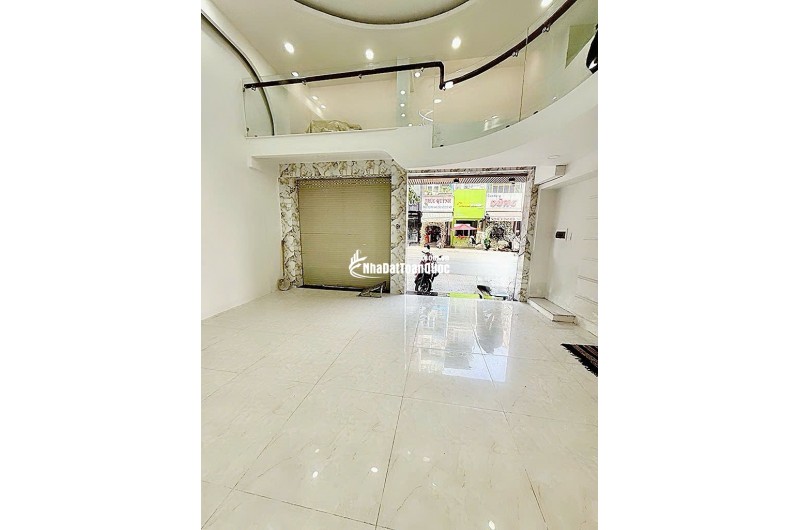 BÁN NHÀ MẶT TIỀN KD Đ.NGUYỄN ĐÌNH CHIỂU, P.BÀN CỜ, QUẬN 3 - NGANG HIẾM 6M*10M - CHÍNH CHỦ* LIÊN HỆ GIANG GIANG: 093.86.76.685