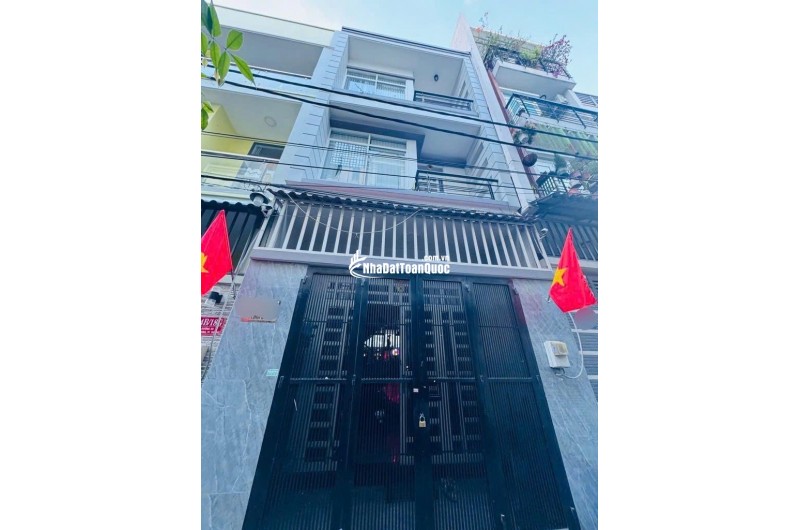 NHÀ 4 TẦNG - ÔTÔ ĐỖ CỬA- SÁT VINCOM.
NGAY NGÃ 4 LÊ VĂN VIỆT - LÃ XUÂN OAI