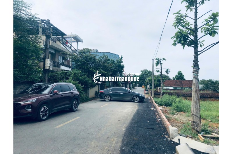  BÁN ĐẤT PHÚ CÁT – HÒA LẠC Vị trí đẹp – đường ô tô – gần FPT, Viettel, VinUni  bán gấp mảnh đất thổ cư,  trung tâm khu công nghệ cao Hòa Lạc