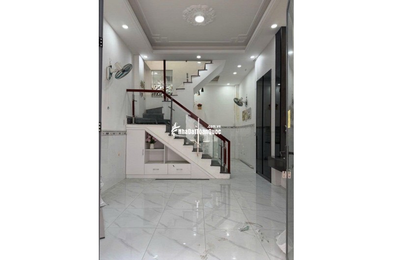 GÒ VẤP - NHÀ ĐANG TRONG THỜI GIAN LÊN NỘI THẤT ĐẸP - KHÁCH MUA CHỈ VIỆC DỌN VÀO Ở.