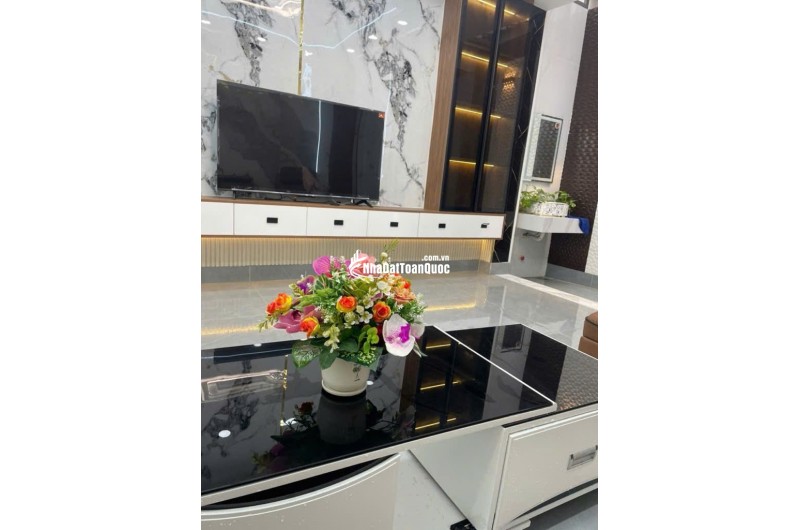 BÁN NHÀ 3 TẦNG TẠI LÊ VĂN KHƯƠNG, Q12 - 46M2 - NHỈNH 4TỶ5. LH: 0367800665.