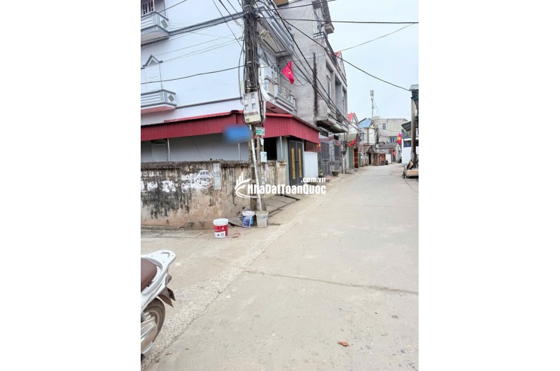 BÁN GẤP LÔ 127M,MT 6.1M, TÂN XÃ,HOÀ LẠC.GẦN ĐH FPT, CNC, TRỤC CHÍNH KINH DOANH.GIÁ CHỈ 3.6 TỶ