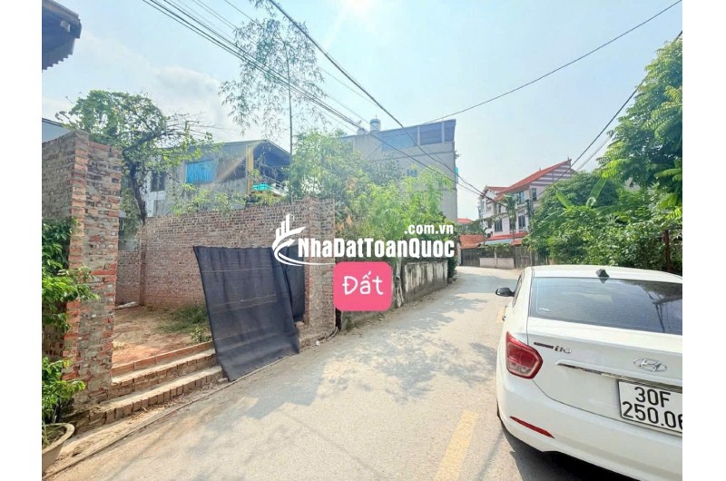 BÁN GẤP LÔ 127M,MT 6.1M, TÂN XÃ,HOÀ LẠC.GẦN ĐH FPT, CNC, TRỤC CHÍNH KINH DOANH.GIÁ CHỈ 3.6 TỶ