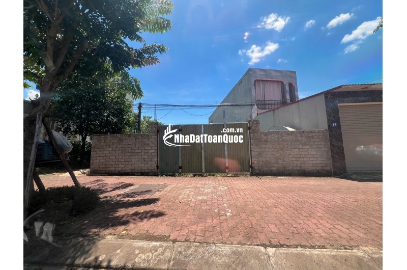 BÁN GẤP LÔ GÓC, VIEW HỒ 128M,TT HOÀ LẠC,ĐƯỜNG TRỤC CHÍNH, KINH DOANH, GẦN ĐH QUỐC GIA, ĐH FPT, GIÁ 3.x TỶ