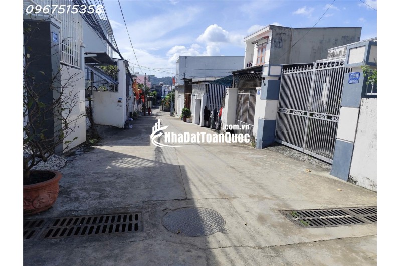 Chỉ 4,2 tỷ sở hữu ngay lô đất 98m2 . Gần biển đường oto 5m