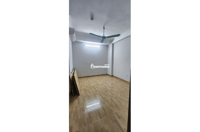 Cho thuê CCMN siêu sang phố Nguyễn Đình Hoàn Cầu Giấy, từ 3.2tr/th Lh:0913506880.