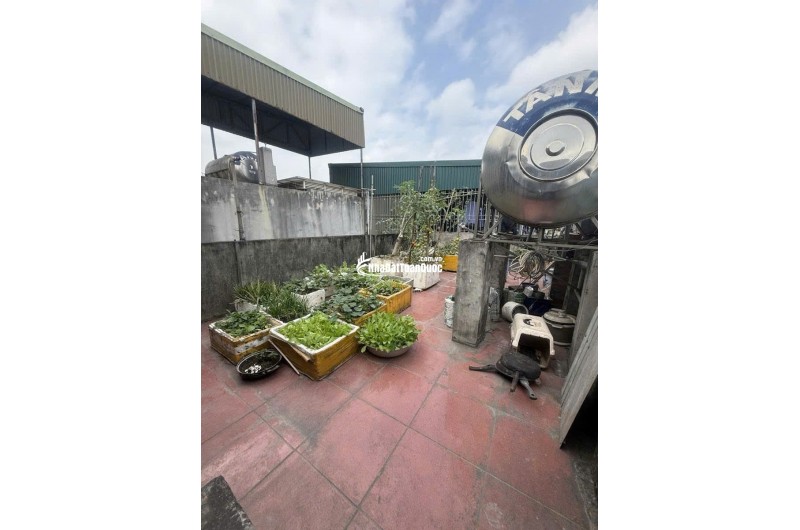 BÁN NHÀ LĨNH NAM Ô TÔ ĐỖ CỬA, KINH DOANH TỐT GẦN TRƯỜNG HỌC 35M4T