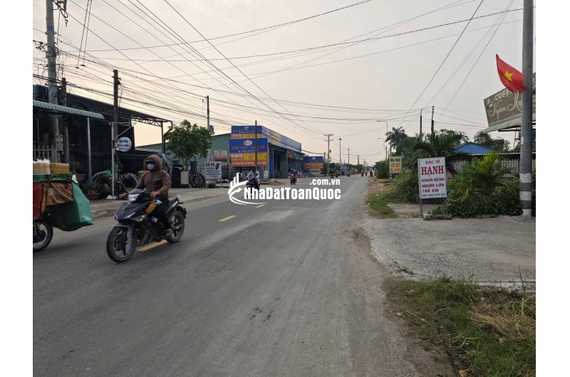 Bán lô đất thổ mặt tiền tỉnh lộ 833 giá 2 tỷ