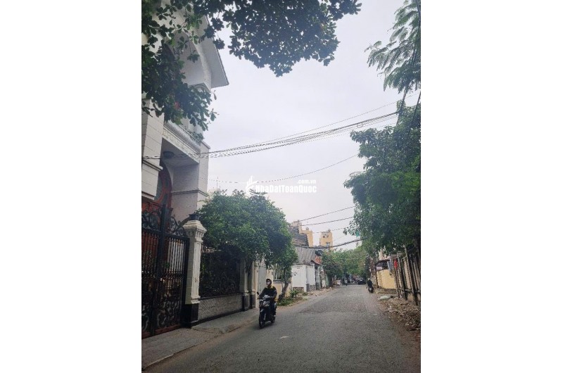 Biệt thự 2mt, 389m2, 3 tầng, 4pn, sổ đỏ, giá 42 tỷ TL, Bình Quới, Phường 27, Bình Thạnh.