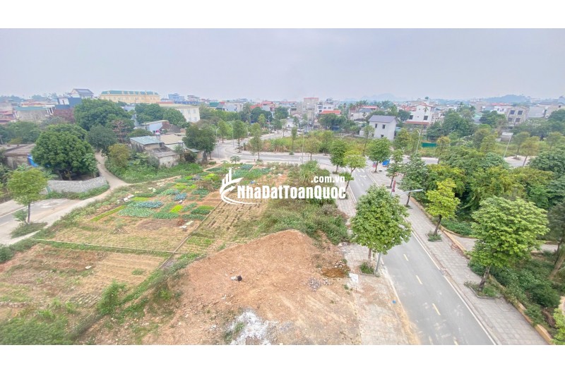 Bán gấp lô 86m2 sẵn sổ đỏ 2 mặt tiền giá đầu tư, đất đô thị trung tâm TT Lương Sơn (BP sang sổ)