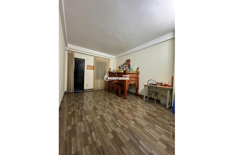 BÁN NHÀ LĨNH NAM PHỐ ĐANG MỞ ĐƯỜNG RỘNG GẦN CHỢ ĐẦU MỐI ĐỀN LỪ, NHÀ ĐẸP Ở NGAY DT 38M GIÁ 8X TỶ