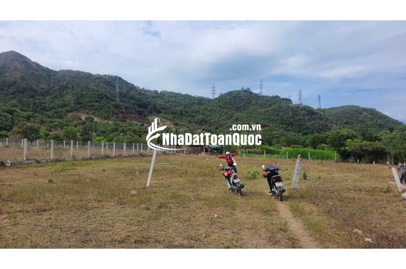 BÁN ĐẤT VƯỜN BẮC NHA TRANG, 1500M2, GIÁ DƯỚI TỶ, CẦN BÁN GẤP