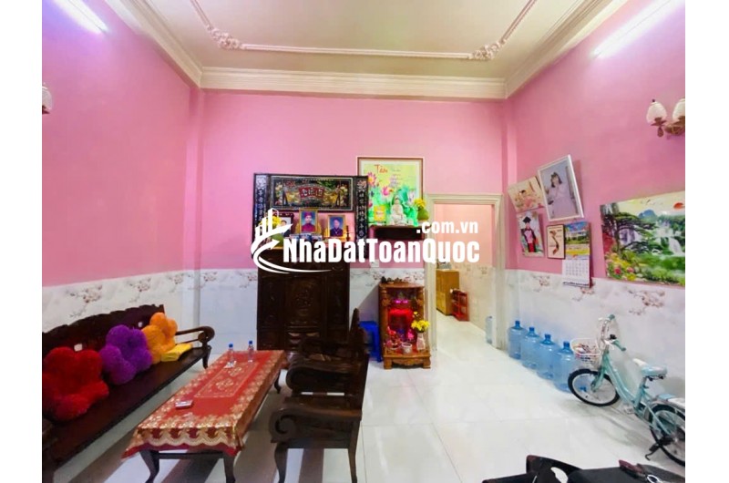 Bán nhà ngõ Thống Nhất, Gò Vấp: 100m2, 2 tầng, 6PN, sổ hồng, giá 8.6 tỷ - Cơ hội an cư lý tưởng, tiện ích đầy đủ!