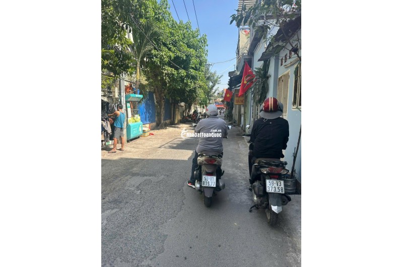 Bán nhà ngõ Quang Trung, Gò Vấp, 64m2, 2 tầng, 3PN, sổ hồng, giá 6.8 tỷ - Cơ hội an cư lý tưởng, liên hệ ngay 0931408386!