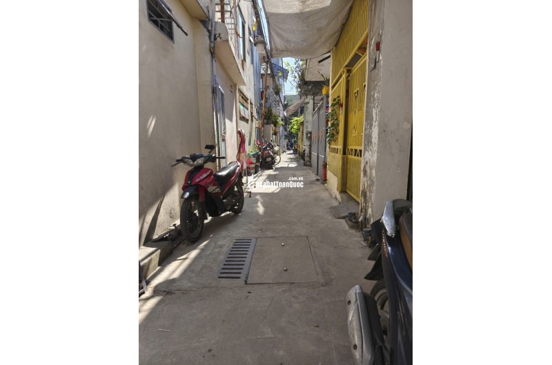  Nhà kiệt sát K Ô tô gần MT Điện Biên Phủ, 39m2, gác lửng, 2.x ty nhỏ