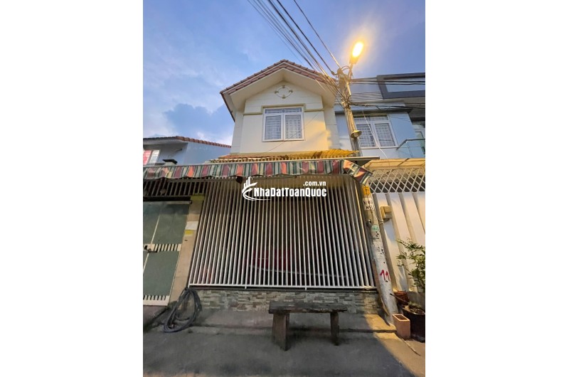 BÁN NHÀ CẤP 4 TRUNG TÂM HIỆP PHÚ, 81M2. GẦN METRO, VINCOM LÊ VĂN VIỆT GIÁ NHỈNH 5 TỶ