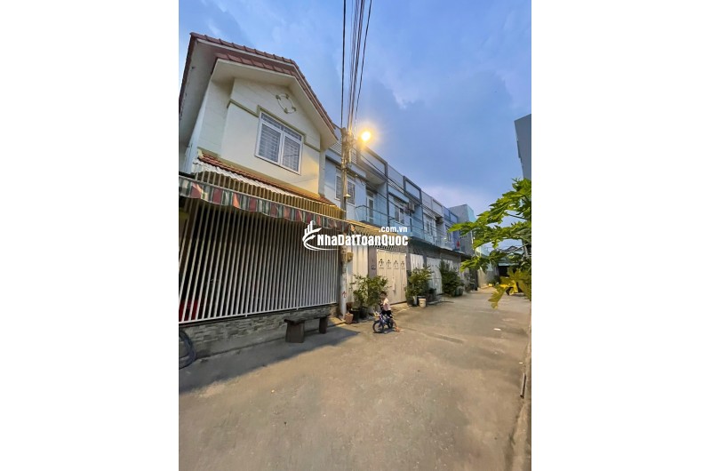 BÁN NHÀ CẤP 4 TRUNG TÂM HIỆP PHÚ, 81M2. GẦN METRO, VINCOM LÊ VĂN VIỆT GIÁ NHỈNH 5 TỶ