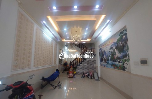 DĨ AN - SIÊU PHẨM PHÚ HỒNG THỊNH 6 - NHÀ 3 TẦNG HIỆN ĐẠI - GIÁ ĐẦU TƯ