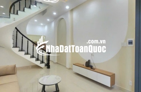 Bán nhà giá rẻ bất ngờ HXH Phan Huy Ích ngang 4m 31m2 3 tầng tặng nội thất nhỉnh 5tỷ.