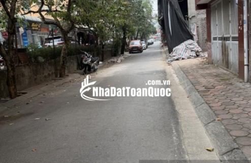 Bán đất tại Phúc Thịnh, Diện tích 67m2 ngõ to ô tô tránh vỉa hè rộng. Sổ vuông đẹp giá 14 tỷ