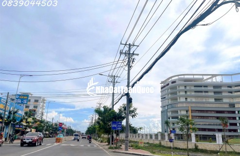 CẦN BÁN 500M2 NHÀ BIỆT THỰ 3 TẤM MT ĐƯỜNG NGUYỄN CỮU PHÚ